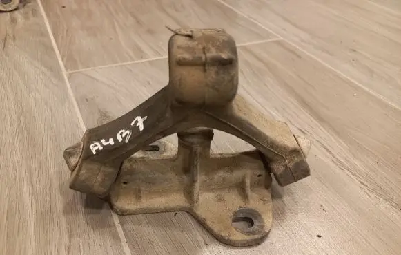 Muffler mount bracket/holder