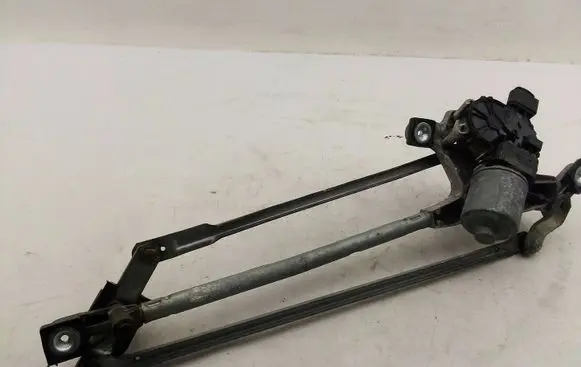 Front wiper linkage and motor