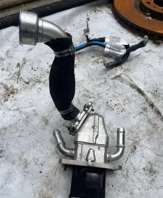 Volvo XC90 EGR valve cooler 32240785