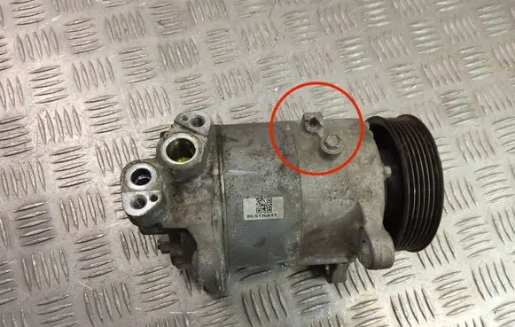 BMW X2 F39 Air conditioning (A/C) compressor (pump) 6842618