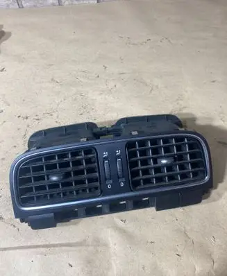 Volkswagen Polo V 6R Dash center air vent grill 6RF819728A 08062011 VW250
