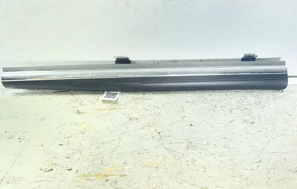Mercedes-Benz CLS C219 Front sill trim cover A2196800635