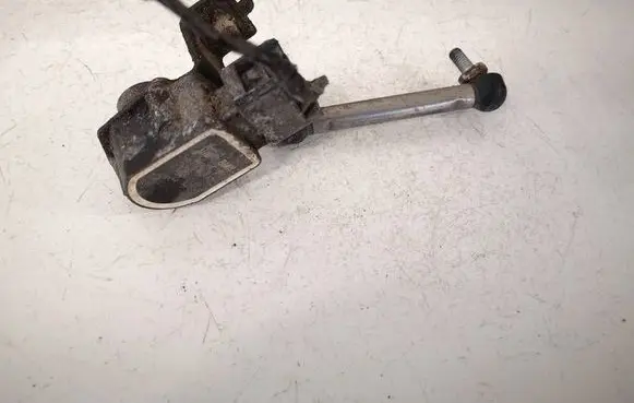 BMW X5 E70 Front height sensor lever 6778814