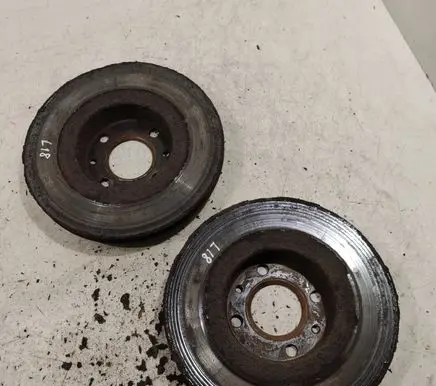 Renault Clio III Front brake disc