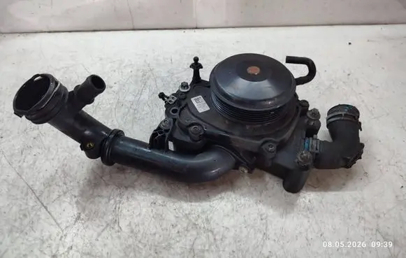 Mercedes-Benz C W204 Water pump A6512002100