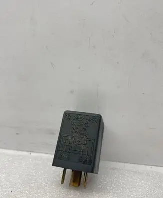 Audi A4 S4 B5 8D Other relay 431955531