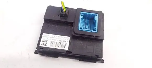 Opel Combo E Other control units/modules 9832228080 03528007