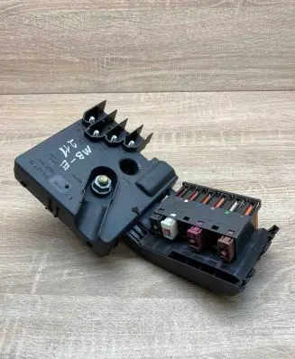 Mercedes-Benz E W211 Fuse box set A2115460641 13948371 13948381