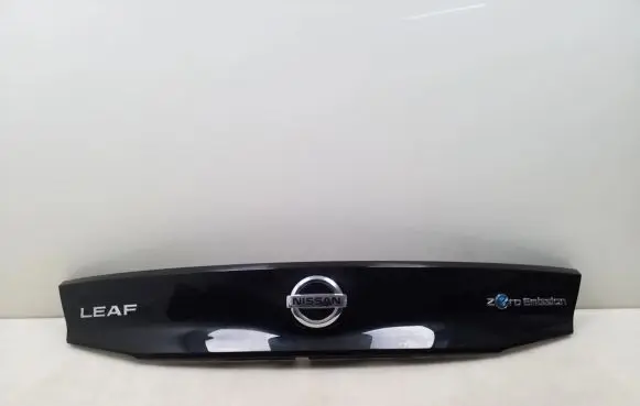 Nissan Leaf II (ZE1) Tailgate trim 908105SH0A
