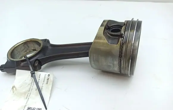 Jaguar XJ X308 Piston with connecting rod NBB1611BA NBD1600AA