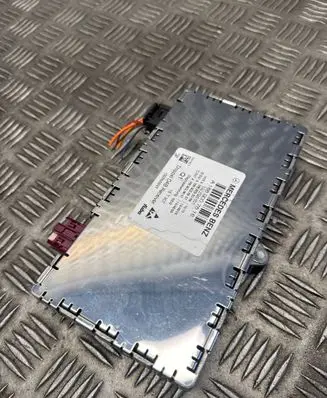 Mercedes-Benz SLK R172 Antenna control unit A1668202089 A1669007616 A1669026507