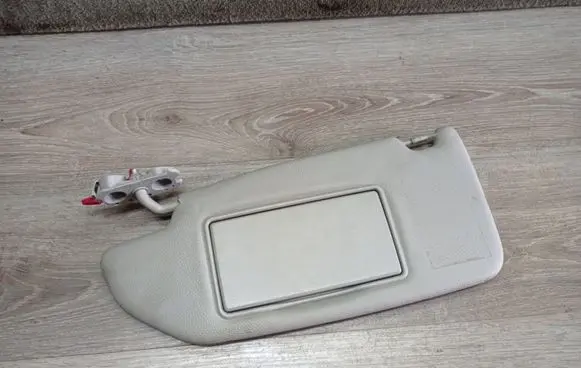 Volvo S60 Sun visor 3572
