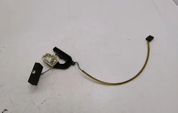 Audi A8 S8 D3 4E Fuel level sensor 4E0919673 221850006001 81358126