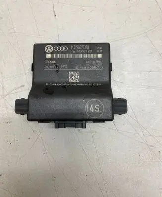 Volkswagen Golf V Gateway control module 1K0907530L 1K0907951 403948