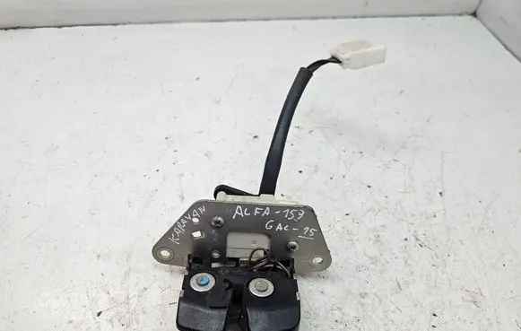 Alfa Romeo 159 Tailgate/trunk/boot lock/catch/latch