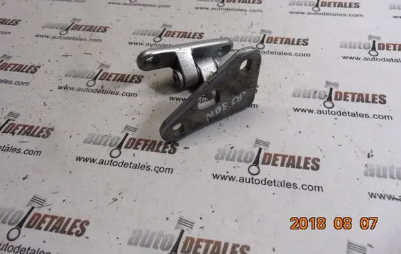 Mercedes-Benz E W211 Front door upper hinge