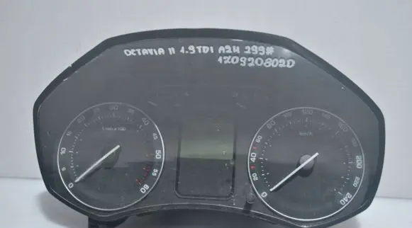 Skoda Octavia Mk2 (1Z) Speedometer (instrument cluster) 1Z0920802D