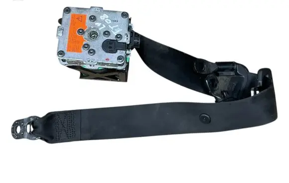 Audi TT TTS Mk2 Front seatbelt 3063561