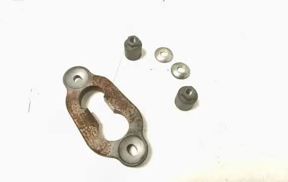 Mazda 6 Fuel Injector clamp holder 