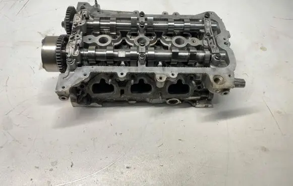 Renault Clio V Engine head 3249R
