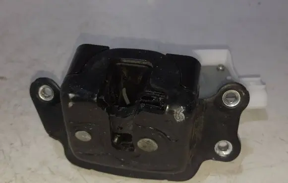 Toyota Corolla E210 E21 Tailgate/trunk/boot lock/catch/latch T12T51