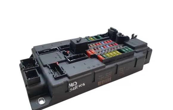 Mini One - Cooper Coupe R56 Fuse module 3450435 519213805 00020811
