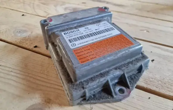 Volkswagen Crafter Airbag control unit/module 0285010224