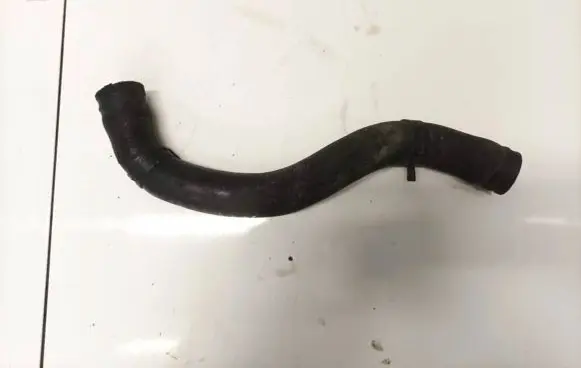 Toyota Avensis Verso Engine coolant pipe/hose