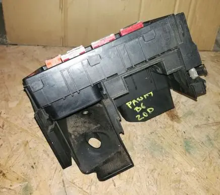 Volkswagen PASSAT B6 Fuse module 3C0937125