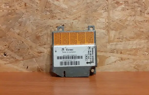 Mercedes-Benz C W202 Airbag control unit/module 0018202126 1660