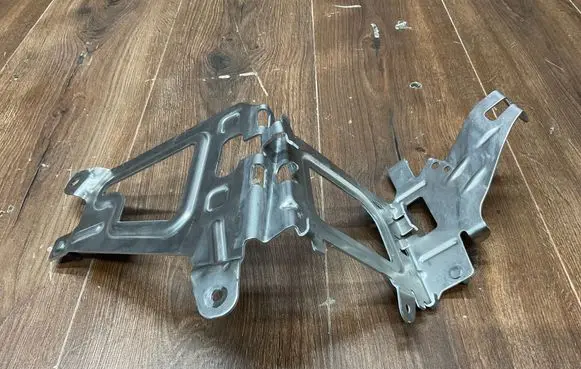 Mercedes-Benz E W213 Engine control unit holder A2055451340