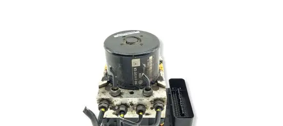 Skoda Octavia Mk2 (1Z) ABS Pump 1K0907379AS 1K0614517CA