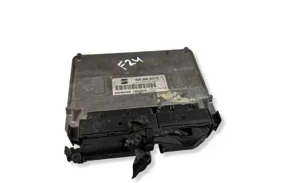 Seat Ibiza III (6L) Engine control unit/module 03E906033D 3PE4342 5WP4012104