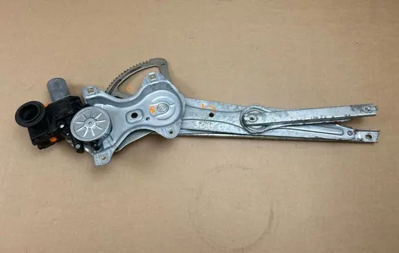 Toyota C-HR I Front door window regulator with motor 85710F4010