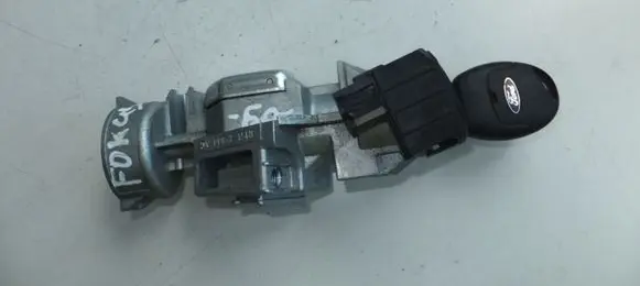 Ford Focus Ignition lock 3M513F880AC