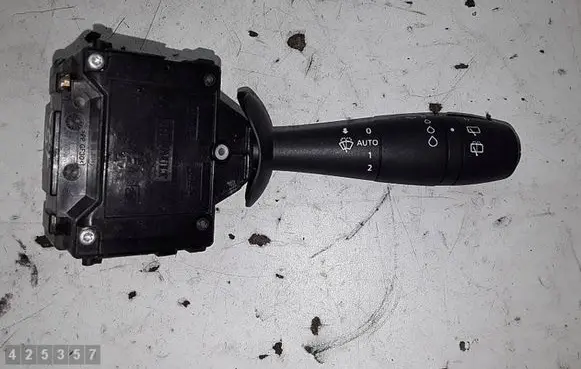 Renault Captur Wiper control stalk 255675887R E10670325 02101500