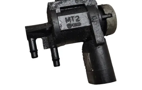 Audi A4 S4 B7 8E 8H Turbo solenoid valve 1K0906283