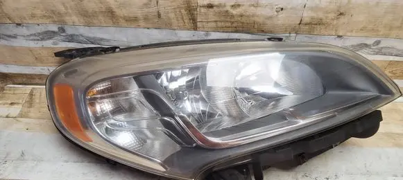 Fiat Doblo Headlight/headlamp 01049599900010 51973260 10490857