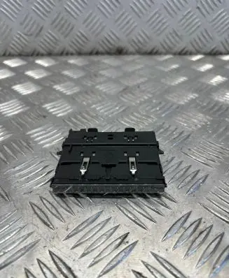 BMW 7 G11 G12 Other devices 6827330 1014130100 91992WE3000B0