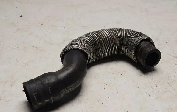 Volkswagen Polo V 6R Engine coolant pipe/hose 6R0122073B R123503
