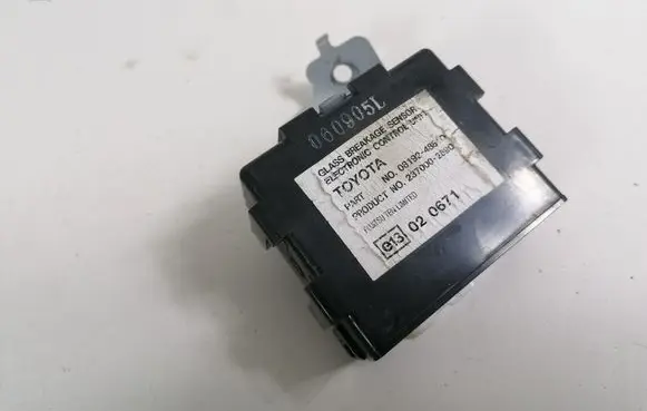 Toyota RAV 4 (XA30) Alarm control unit/module 0819248810