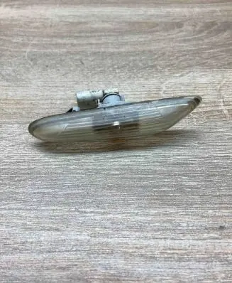 BMW 3 E90 E91 Front fender indicator light 6939816