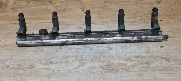 Fuel main line pipe