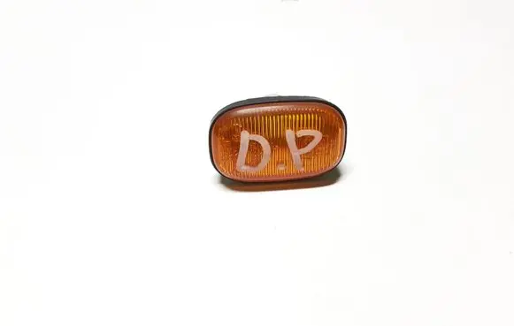 Toyota RAV 4 (XA20) Front fender indicator light 013047 6R019461 T49
