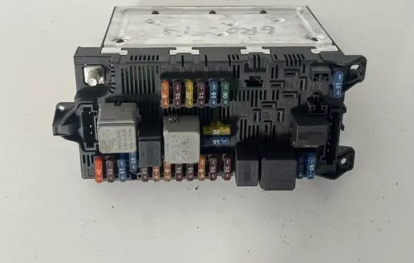Mercedes-Benz E W211 SAM control unit 2115453901