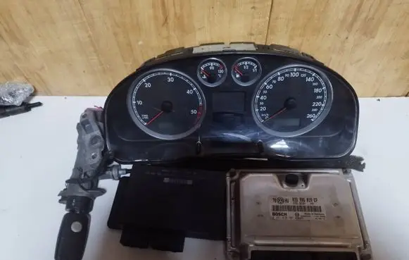 Engine ECU kit and lock set