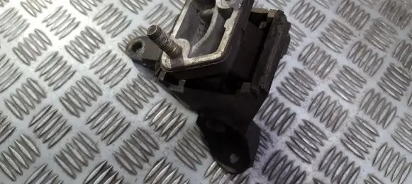 Ford Mondeo MK I Engine mount bracket 93bb6p072ae 93bb-6p072-ae