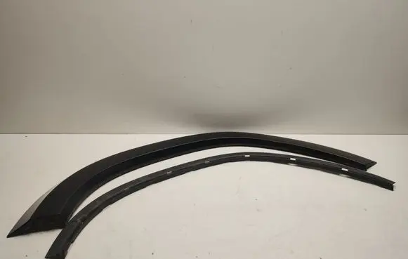 Mercedes-Benz GL X166 Rear arch trim A1668846622