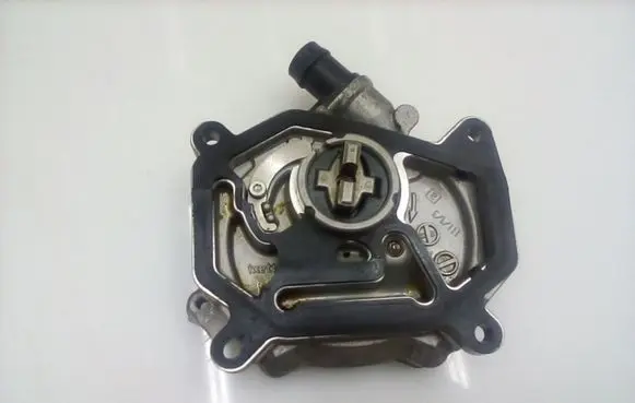 Mercedes-Benz GLC X253 C253 Vacuum pump A2701800901