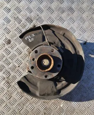 BMW 2 F22 F23 Rear wheel hub